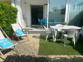 Les Baigneuses Pontaillac T2 jardin piscine